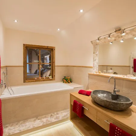 מלון Wellness-hotel Adler 4*